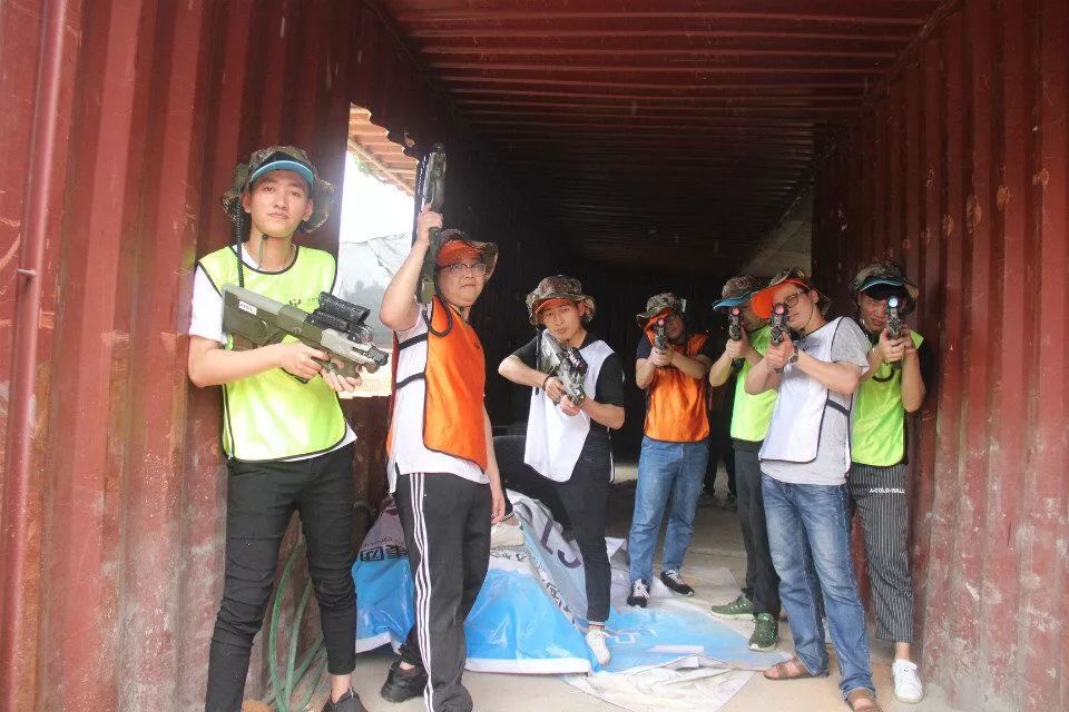 快快網(wǎng)絡(luò)團(tuán)建拓展活動(dòng)之真人CS