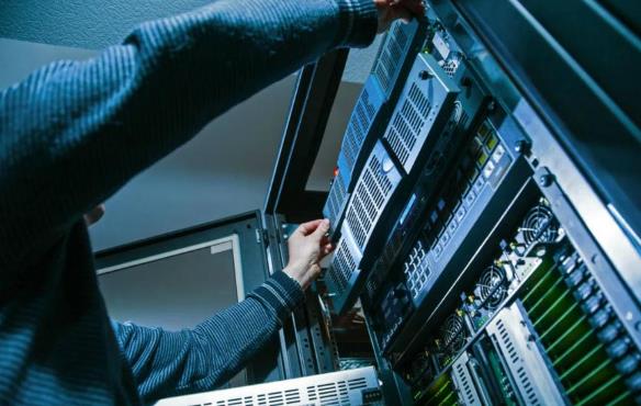 美國(guó)高防服務(wù)器好用嗎？美國(guó)高防服務(wù)器的價(jià)格因素