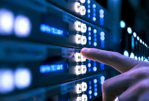 云服務(wù)器在AI與機(jī)器學(xué)習(xí)領(lǐng)域的應(yīng)用前景